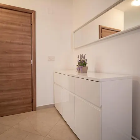 App Petra Lejlighed Poreč